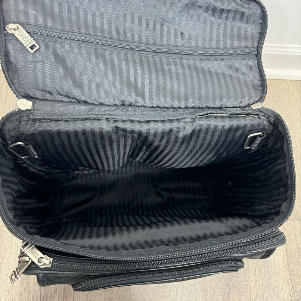 Tumi Black Napa Leather Deluxe Luxury Backpack Model 9640D3 Laptop Work Travel - Picture 10 of 14